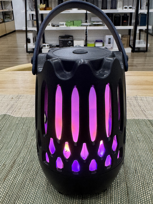 Logotipo OEM/ODM Bluetooth Altavoz Lámpara de campamento LED de luz UV recargable Mosquito polillas Gnat catcher insectos voladores trampa pegajosa 3