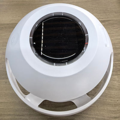 Un buen precio. Trampa para insectos de pulgas solar recargable conveniente y sostenible para una cobertura de 20-30m2 en línea