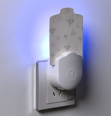 Un buen precio. Lámpara eléctrica de 395 NM UV para matar mosquitos en línea