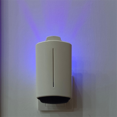 Un buen precio. Sostenible 145g luz UV atraer mosquitos polilla mosquito captador área aplicable 20-50 metros cuadrados con relleno de pastilla de pegamento en línea
