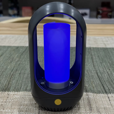 Un buen precio. 15*8*7CM Recargable placa de pegamento UV Lámpara contra mosquitos Eliminar termitas con nuestra luz nocturna de insectos polilla insecto Zapper en línea