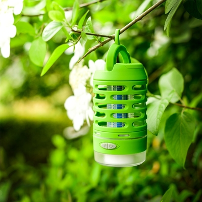 Un buen precio. Luz de campamento multifuncional Bug Zapper Cazador de insectos voladores UV Flash Light Torch Anti mosquito lámpara para 20-50 metros cuadrados en línea