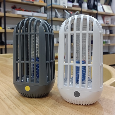 Un buen precio. USB con descarga eléctrica Bug Zapper Trampa de insectos voladores Gnats Moths Catcher UV 395 Light Mosquito Killer en línea